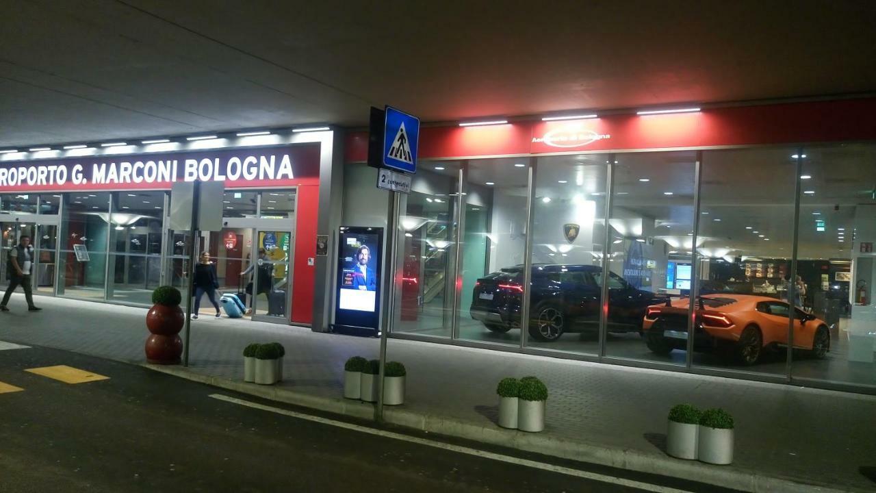 Stop Over Blq Bologne Extérieur photo